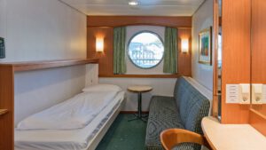 Cruiseschip-Hurtigruten-MS Trollfjord-Schip-Arctic Superior-Categorie P2